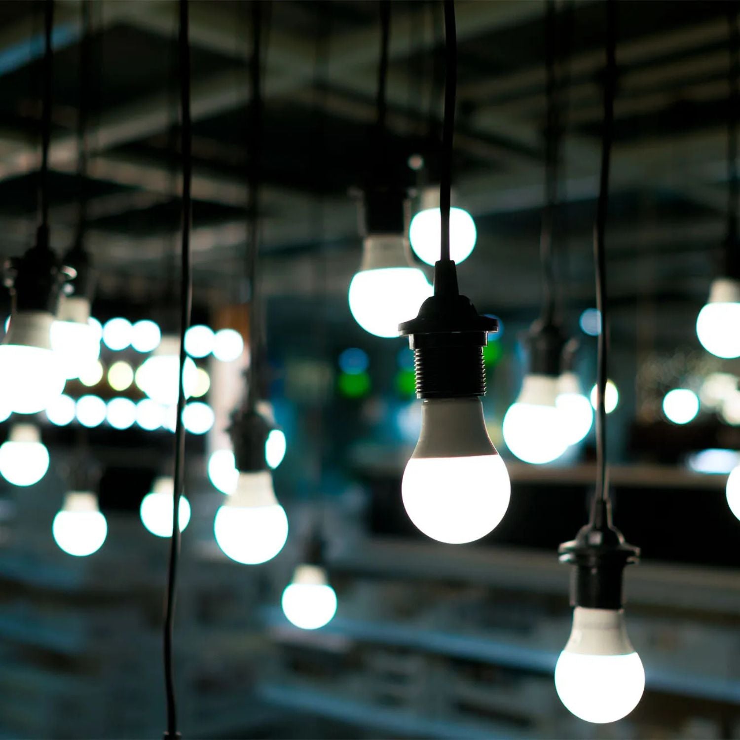 Lâmpada LED Bulbo 9W - Avant