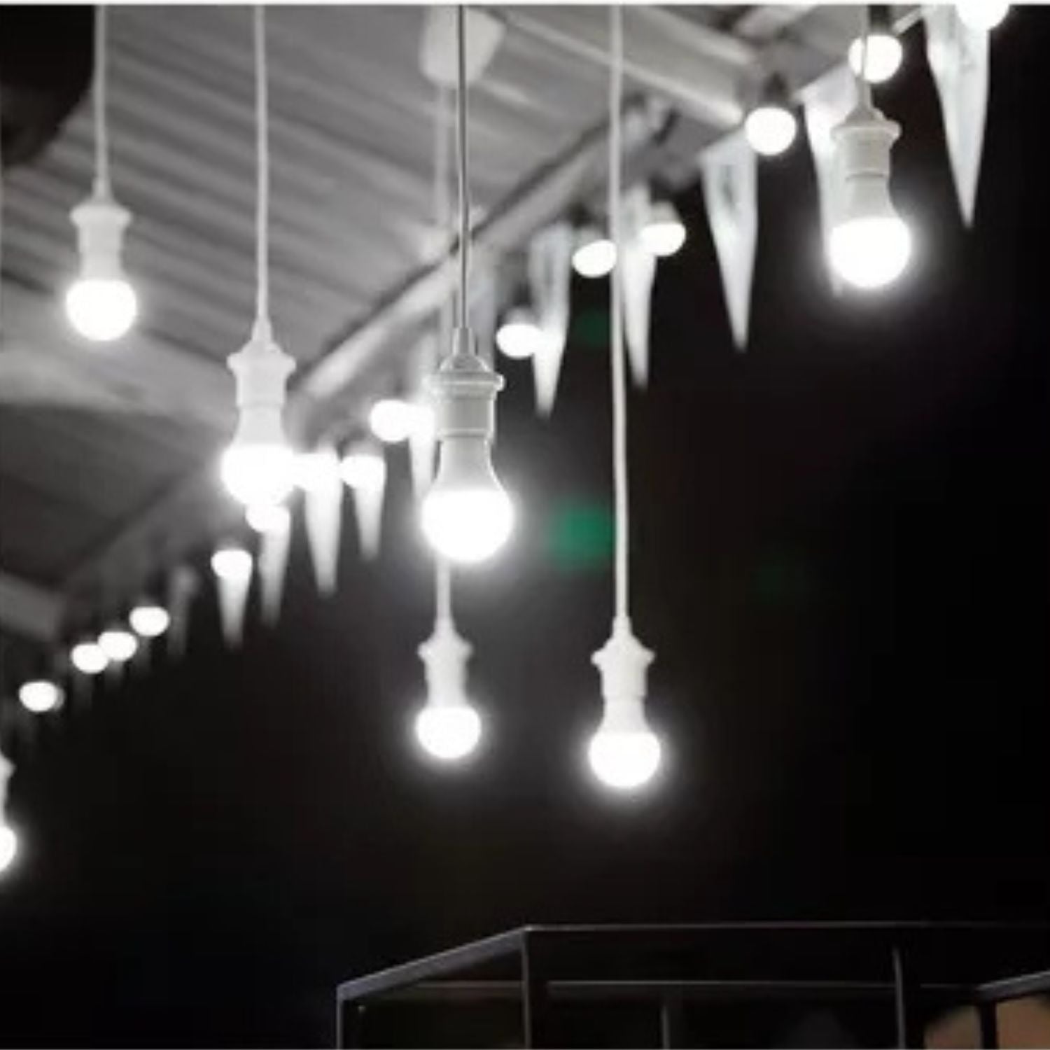 Lâmpada Bulbo LED 15W - Elgin