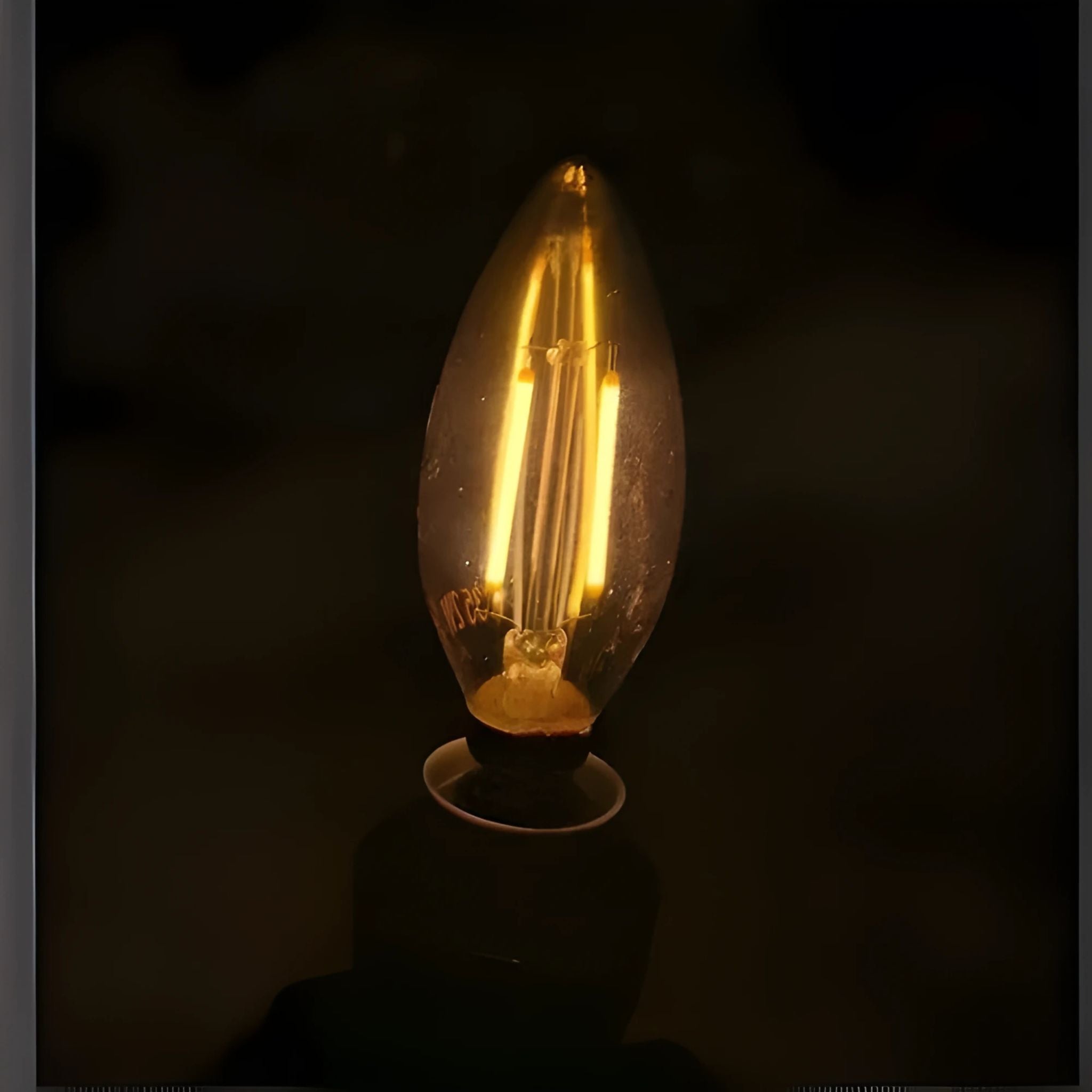 Lâmpada LED Vela Filamento Âmbar Vintage 2W (Eq. 20W) – Opus