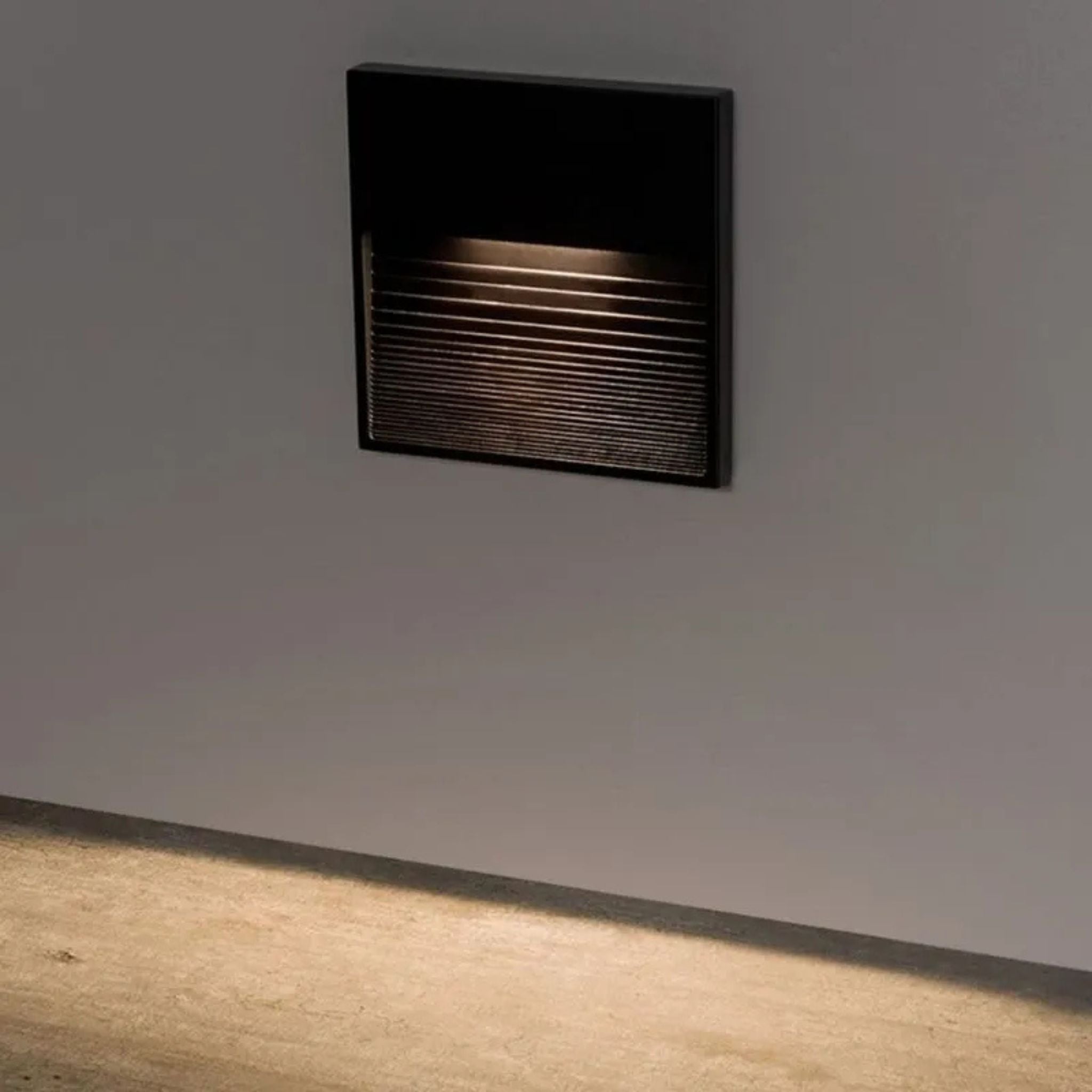 Balizador de Sobrepor Big Neu 2 Preto Stella