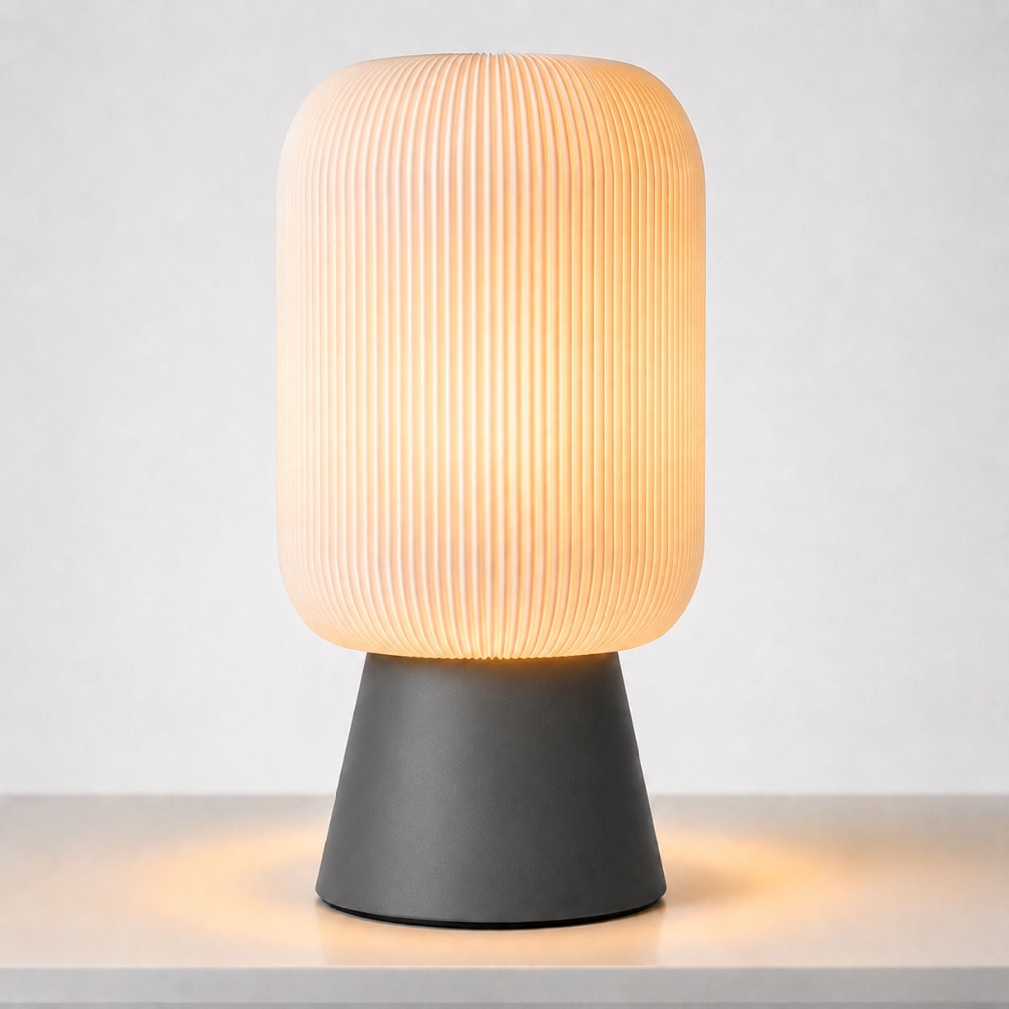 ABAJUR DE MESA KORA COM LAMPADA LED BIVOLT E27 LUMINÁRIA MODERNA