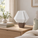 Abajur de Mesa Hexagonal com Lâmpada LED Bivolt