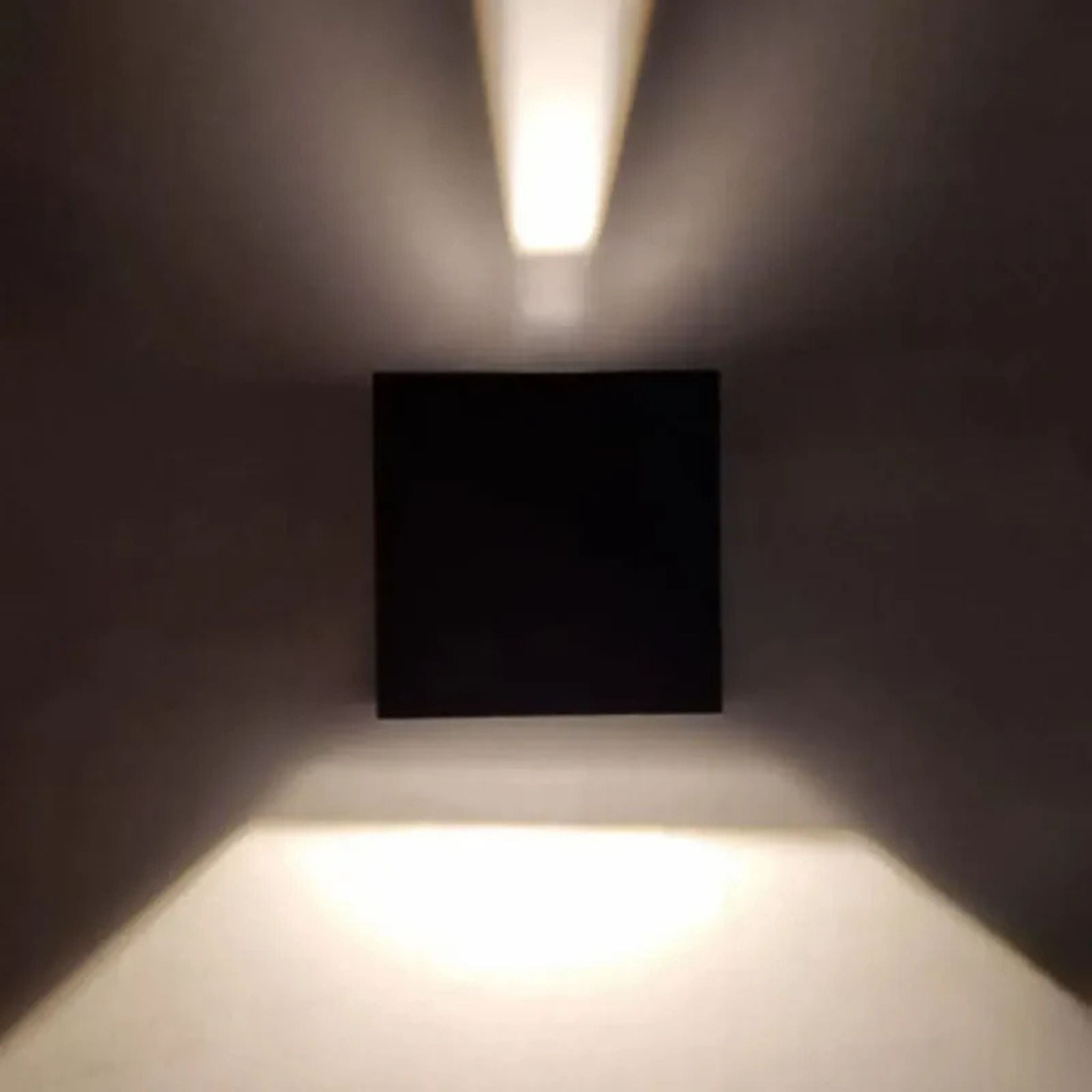 Arandela Mini Quasar Com Facho Ajustável Led - Interlight 4001