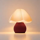 Abajur de Mesa Alba Origami vermelho marsala – aceso