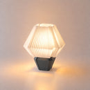 Abajur de Mesa Hexagonal grafite – aceso