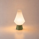 Abajur de Mesa Celeste Alongado verde oliva – aceso