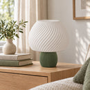 Abajur de Mesa Cogumelo Espiral verde oliva – no ambiente